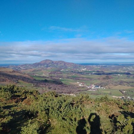 Gites Mendiburia Iholdy Εξωτερικό φωτογραφία